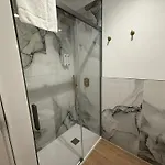 Ventura Luxury Πανσιόν
