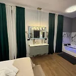 Πανσιόν Ventura Luxury