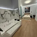 Ventura Luxury Πανσιόν