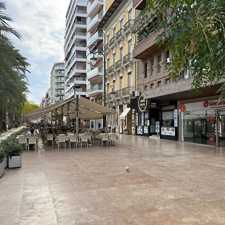 Ventura Luxury بيت ضيافة 3*